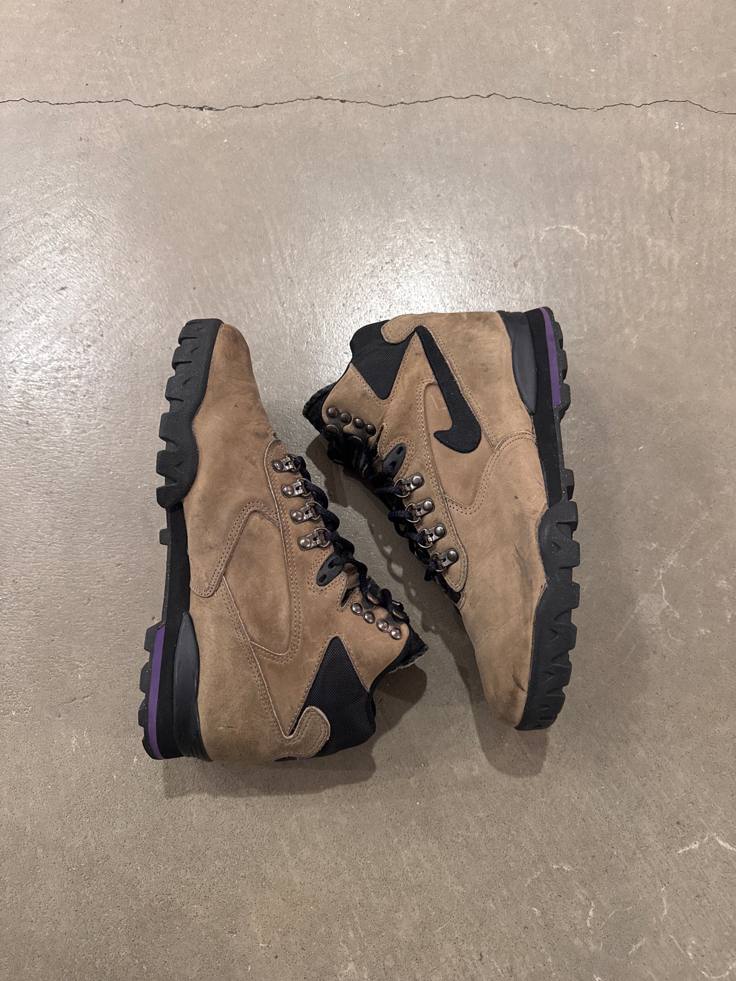 Vintage 1993 Nike Air Hiking Boots