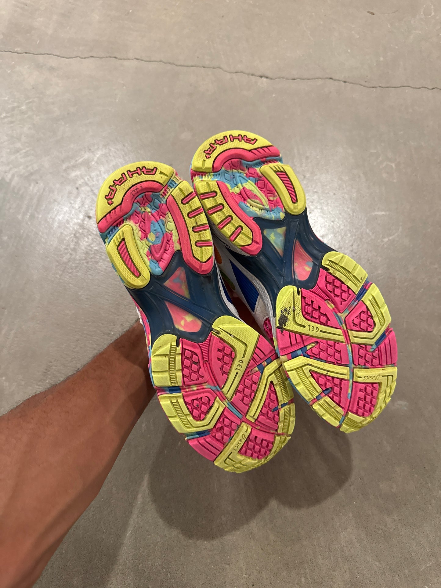 Asics Women’s Gel Noosa Tri 7 Neon Pink