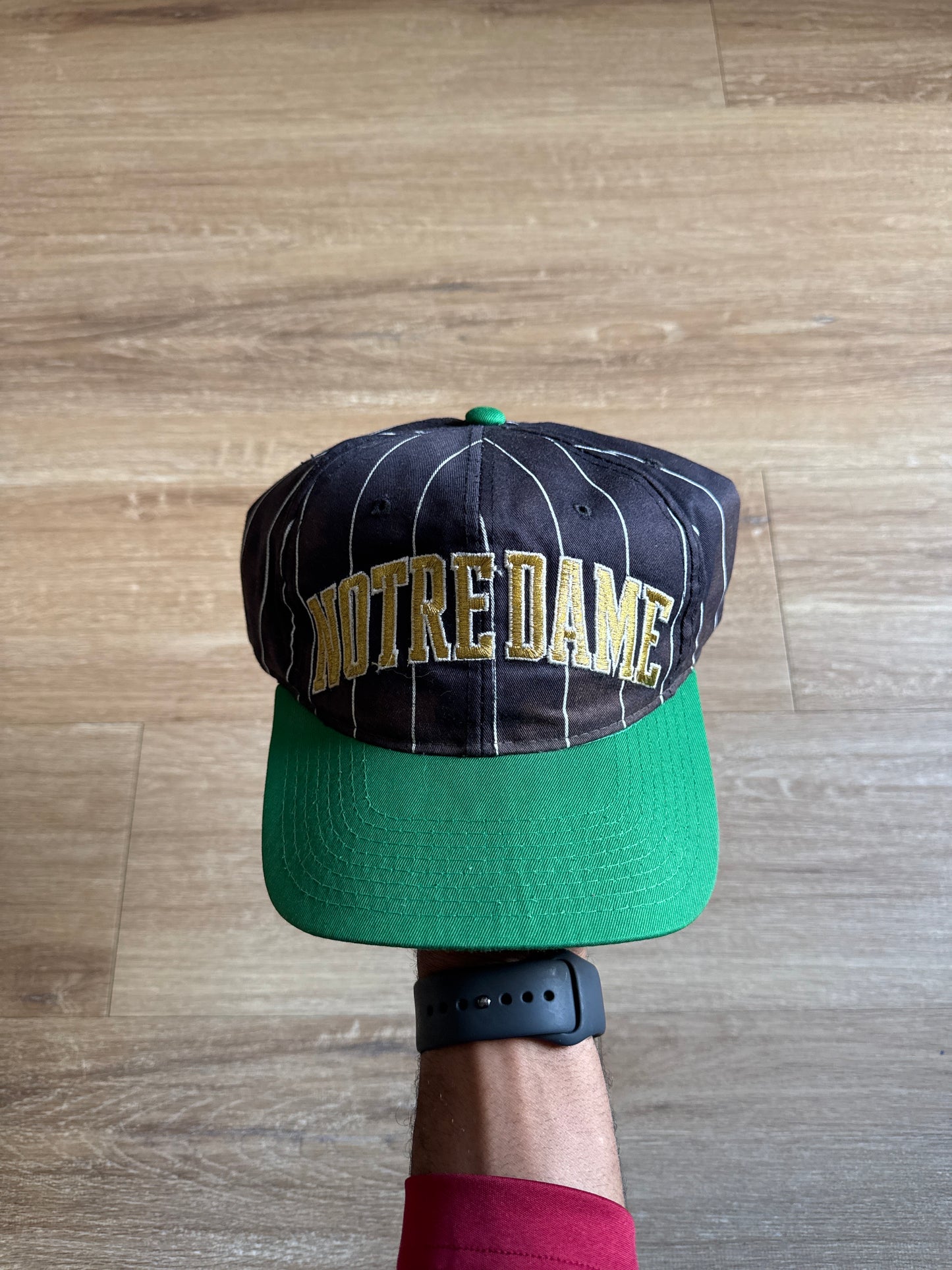 Vintage Starter University Of Notre Dame Fighting Irish NCAA Faded Pin Striped Snapback Sports Hat Cap