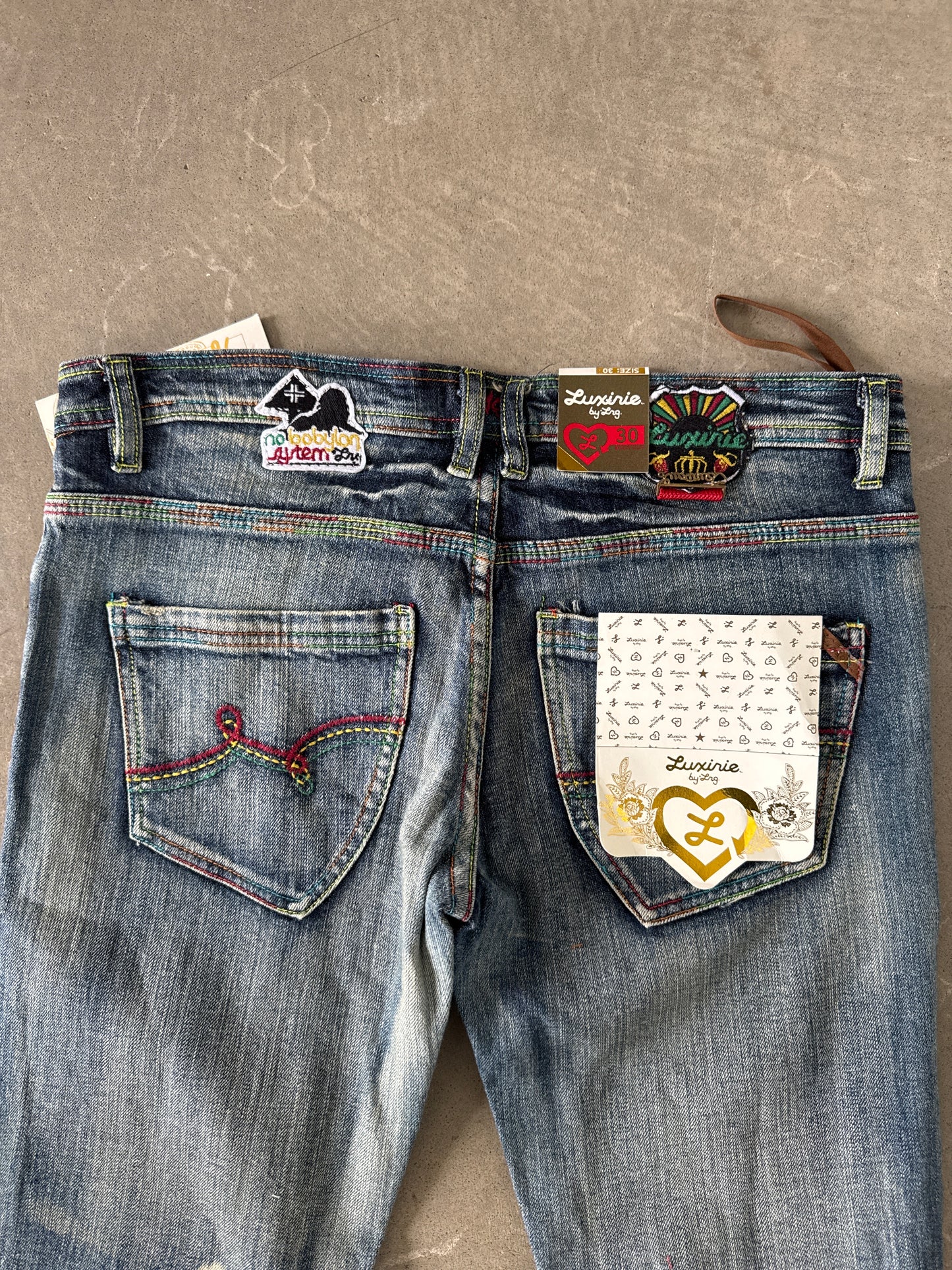 Vintage Y2K Women’s LRG Luxirie Sir Panta Shoots Firat Straight Denim Jeans