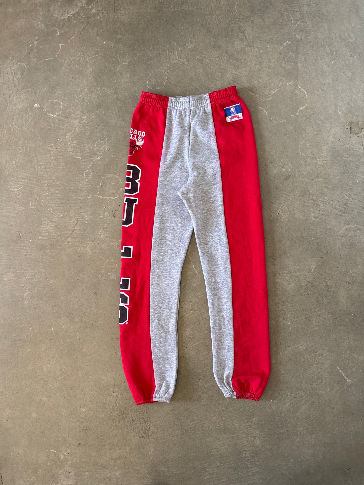 Vintage 90s Nutmeg Chicago Bulls