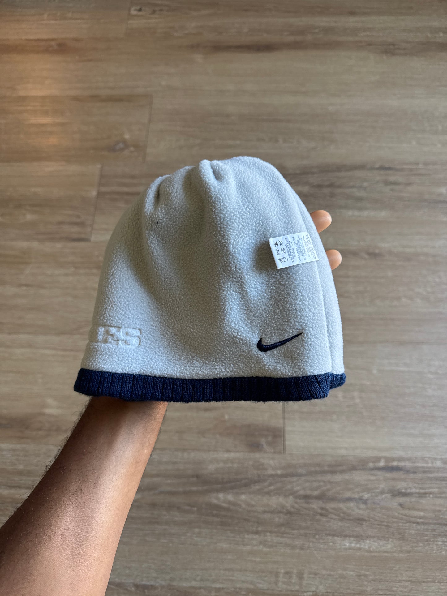 Vintage Youth Nike University Of Connecticut Huskies ￼￼