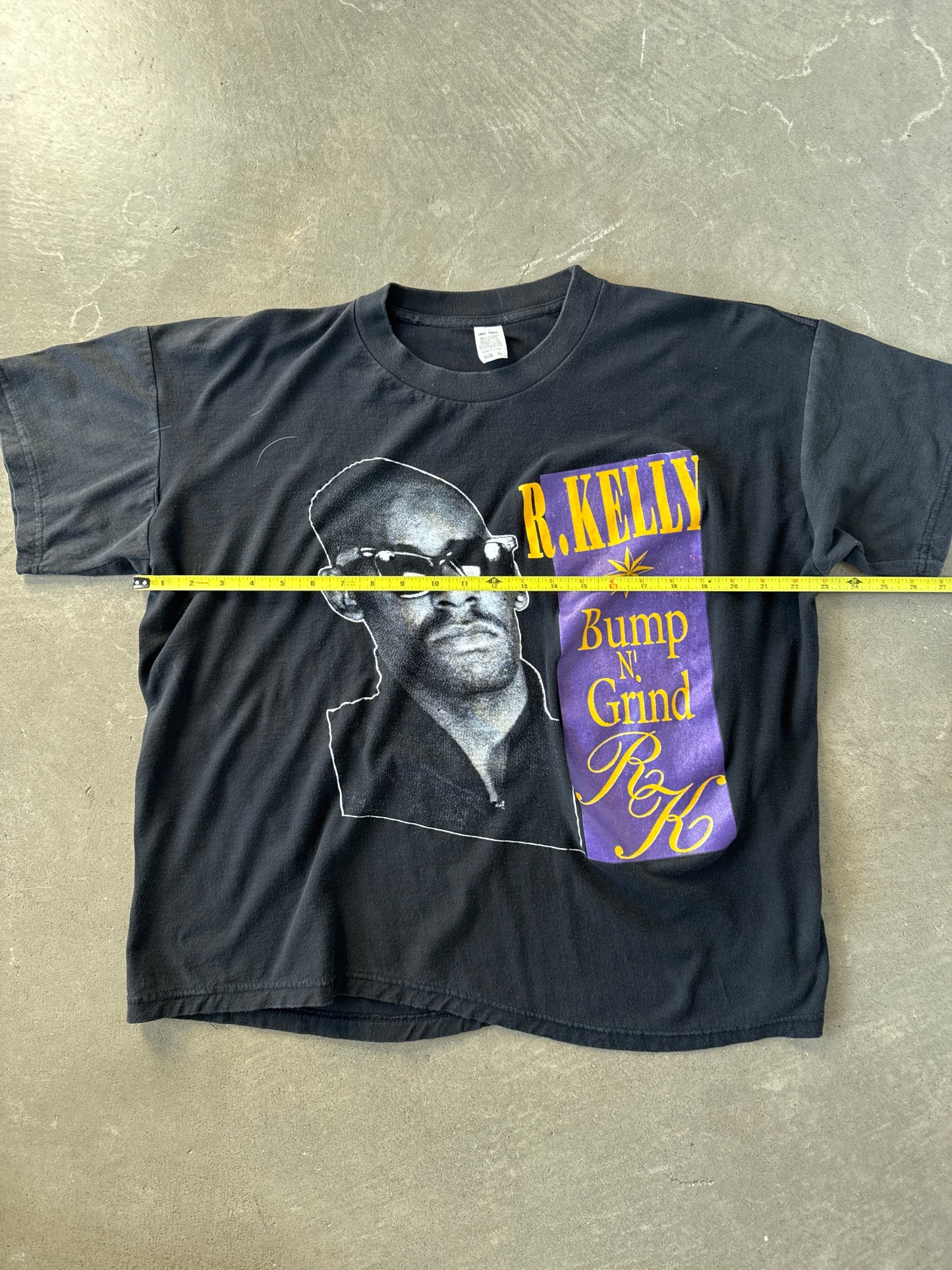 Vintage 90s R Kelly Bump N Grind Boxy Fit Rap Tee