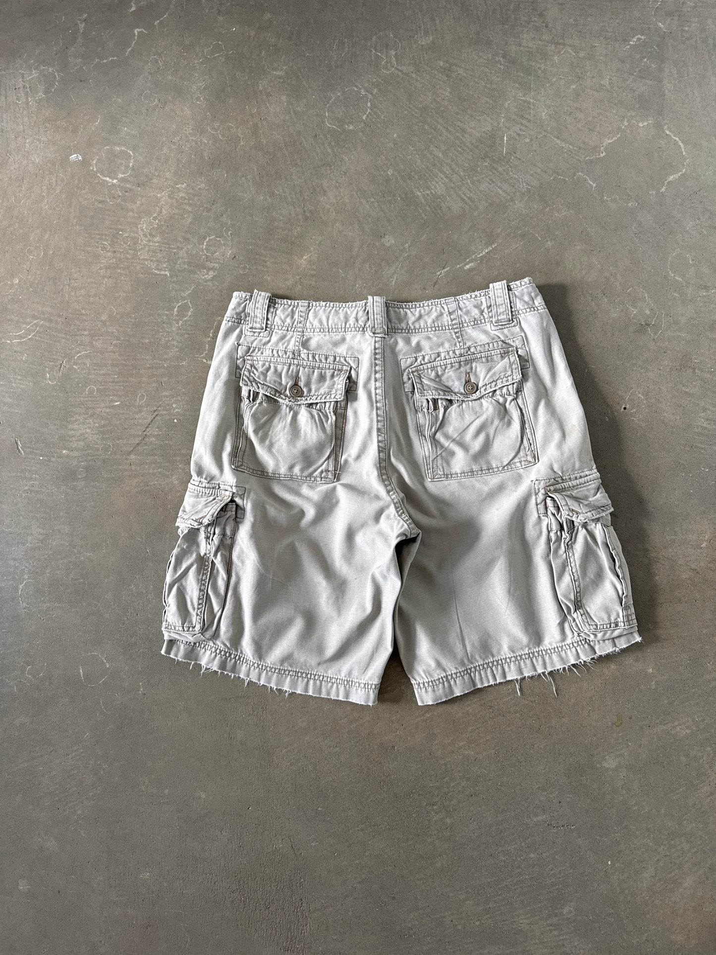 Vintage Mossimo Cargo Supply Light Tan Distressed Cargo Short