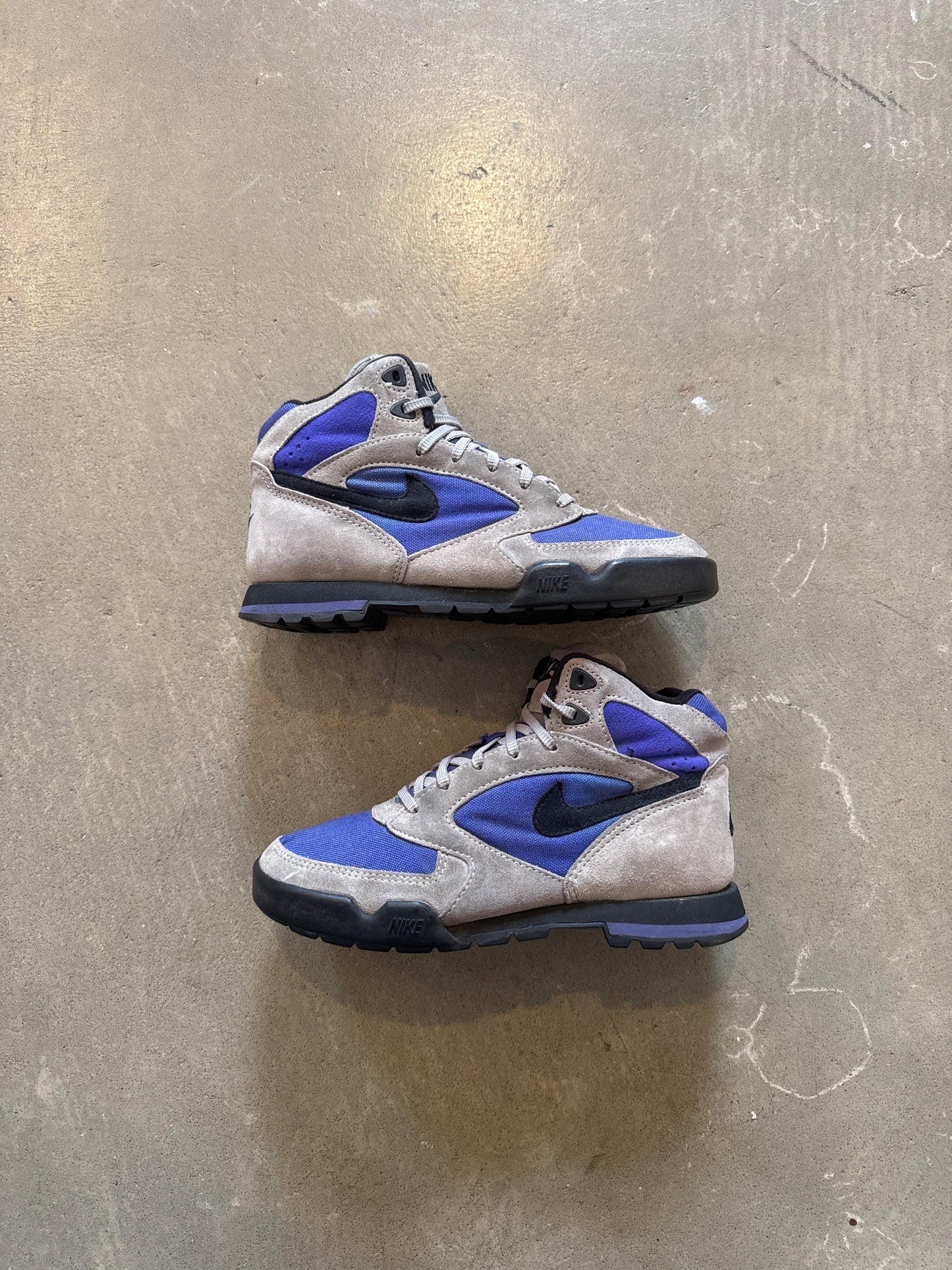 Vintage 90s Nike ACG Caldera Hiking Boots