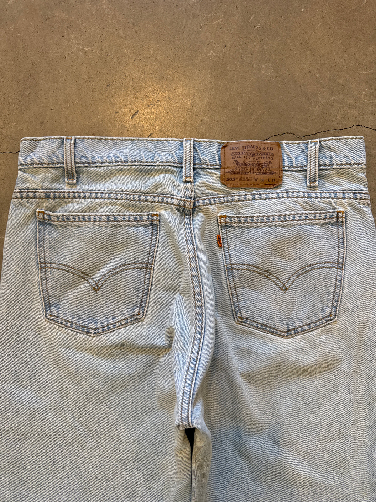 Vintage 1995 Levi’s 505 Orange Tab Regular Straight Leg Fit Light Washed Denim Jeans