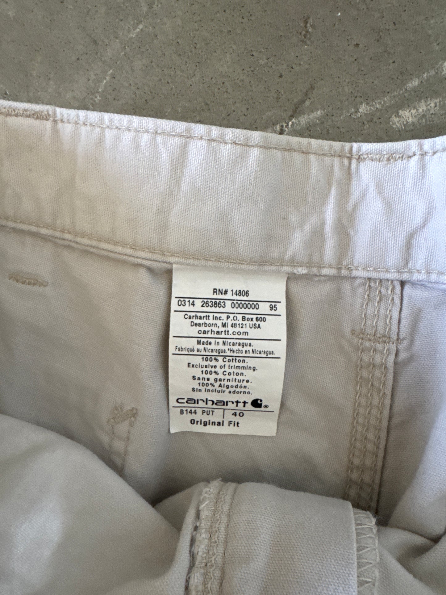 Vintage Carhartt Original Fit Light Tan Carpenter Shorts
