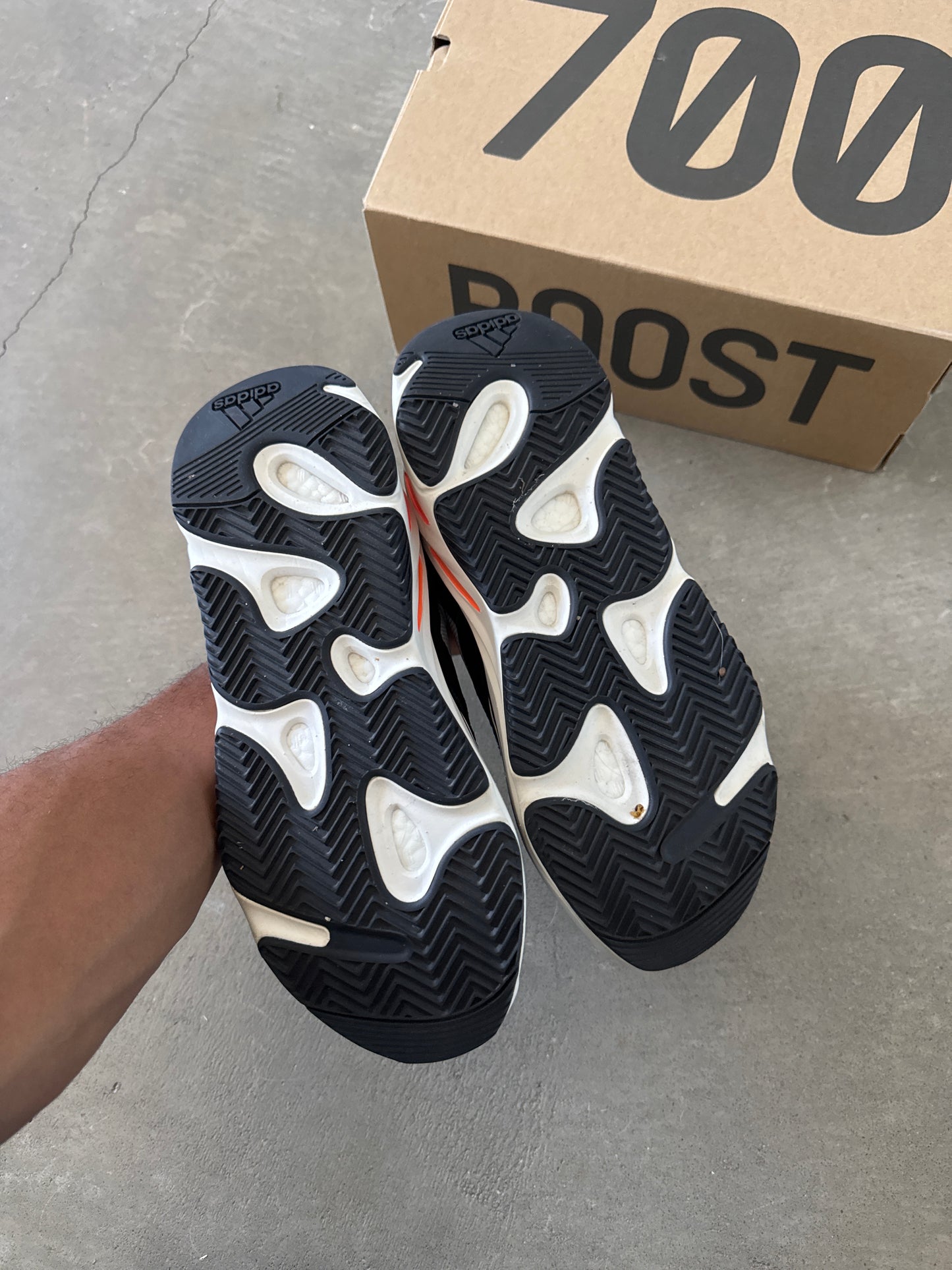 Adidas Yeezy Boost 700 Wave Runner
